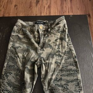 Camo jeans